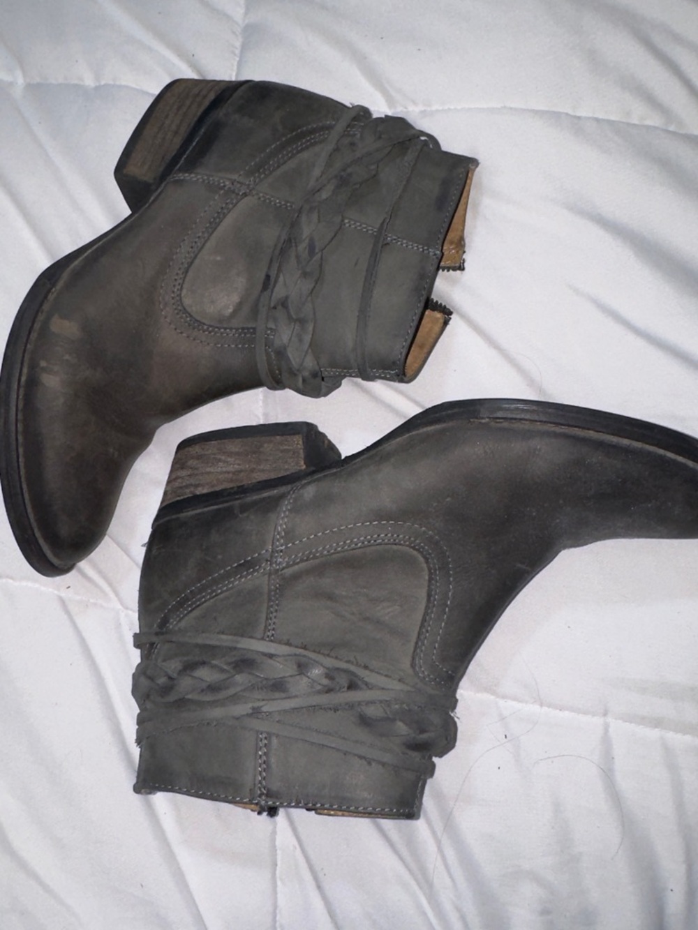 Circle G leather grey ankle Boots w/Braided Wrap straps  size 9 - Picture 2 of 15